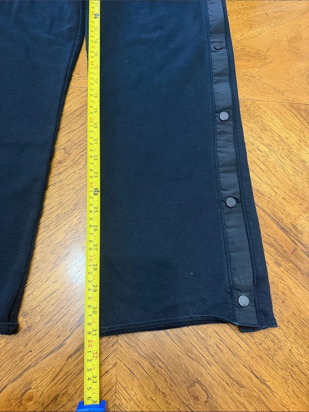 Alo Yoga Courtside Tearaway Sweats